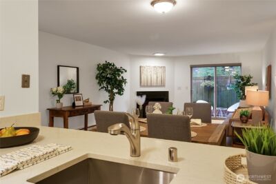 2746 60th Avenue SW #2, Seattle, WA 98116-4715 - Photo 8