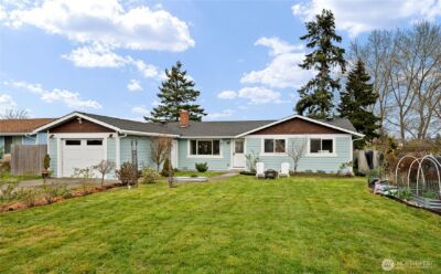 801 Livingston Bay Shore Drive , Camano Island, WA 98282