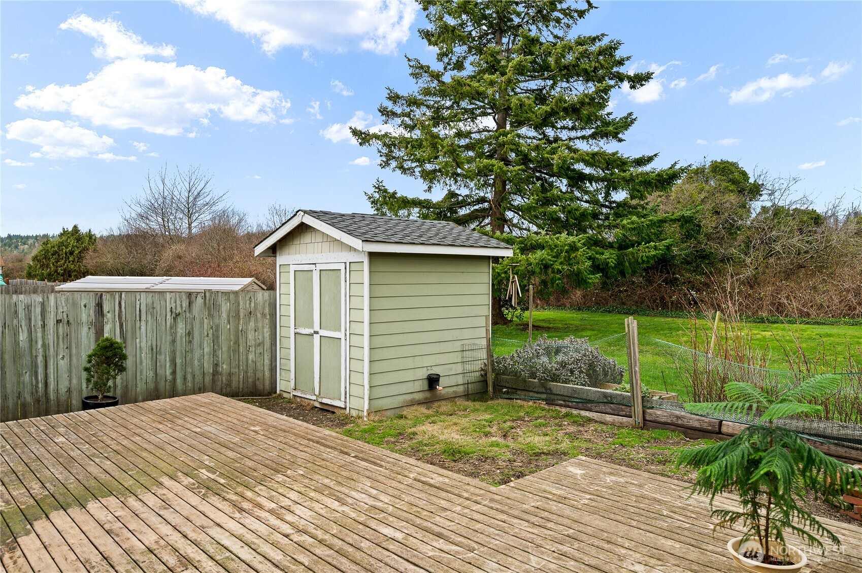 801 Livingston Bay Shore Drive , Camano Island, WA 98282