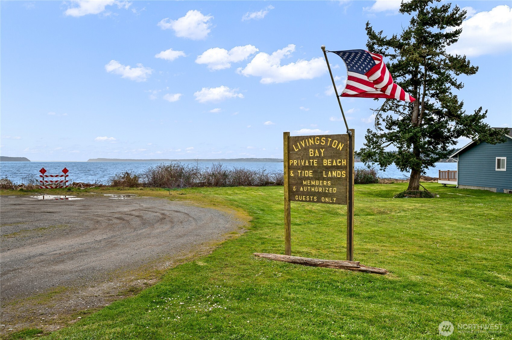 801 Livingston Bay Shore Drive , Camano Island, WA 98282