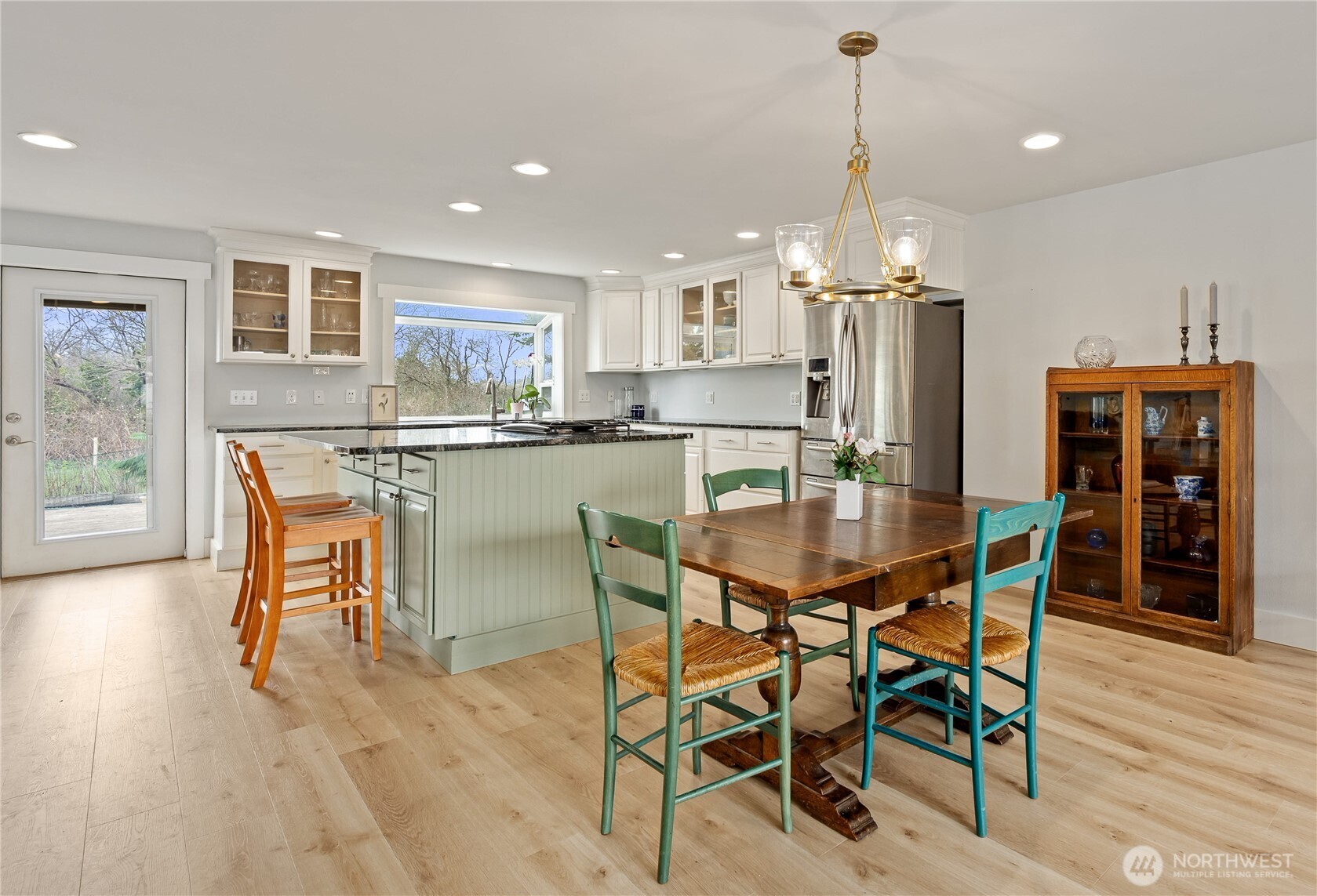 801 Livingston Bay Shore Drive , Camano Island, WA 98282