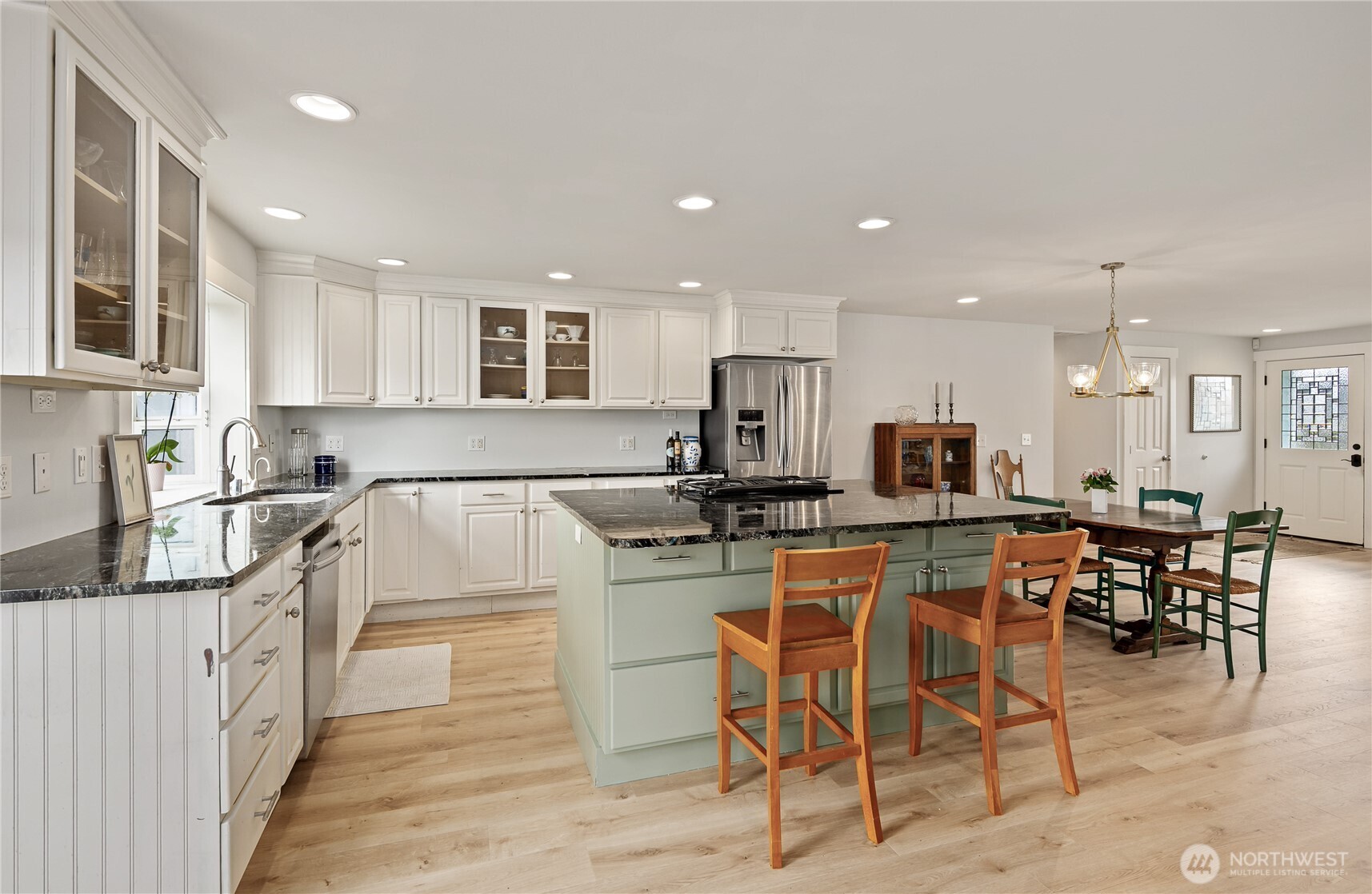 801 Livingston Bay Shore Drive , Camano Island, WA 98282