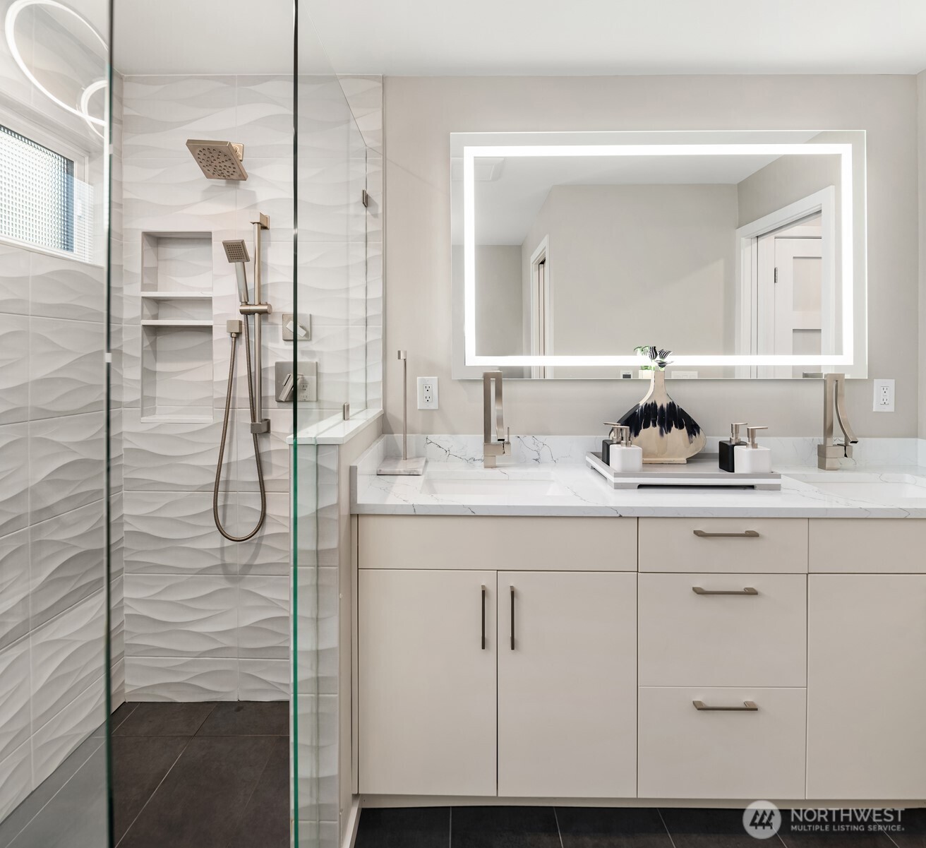 1617 121st Avenue SE, Bellevue, WA 98005