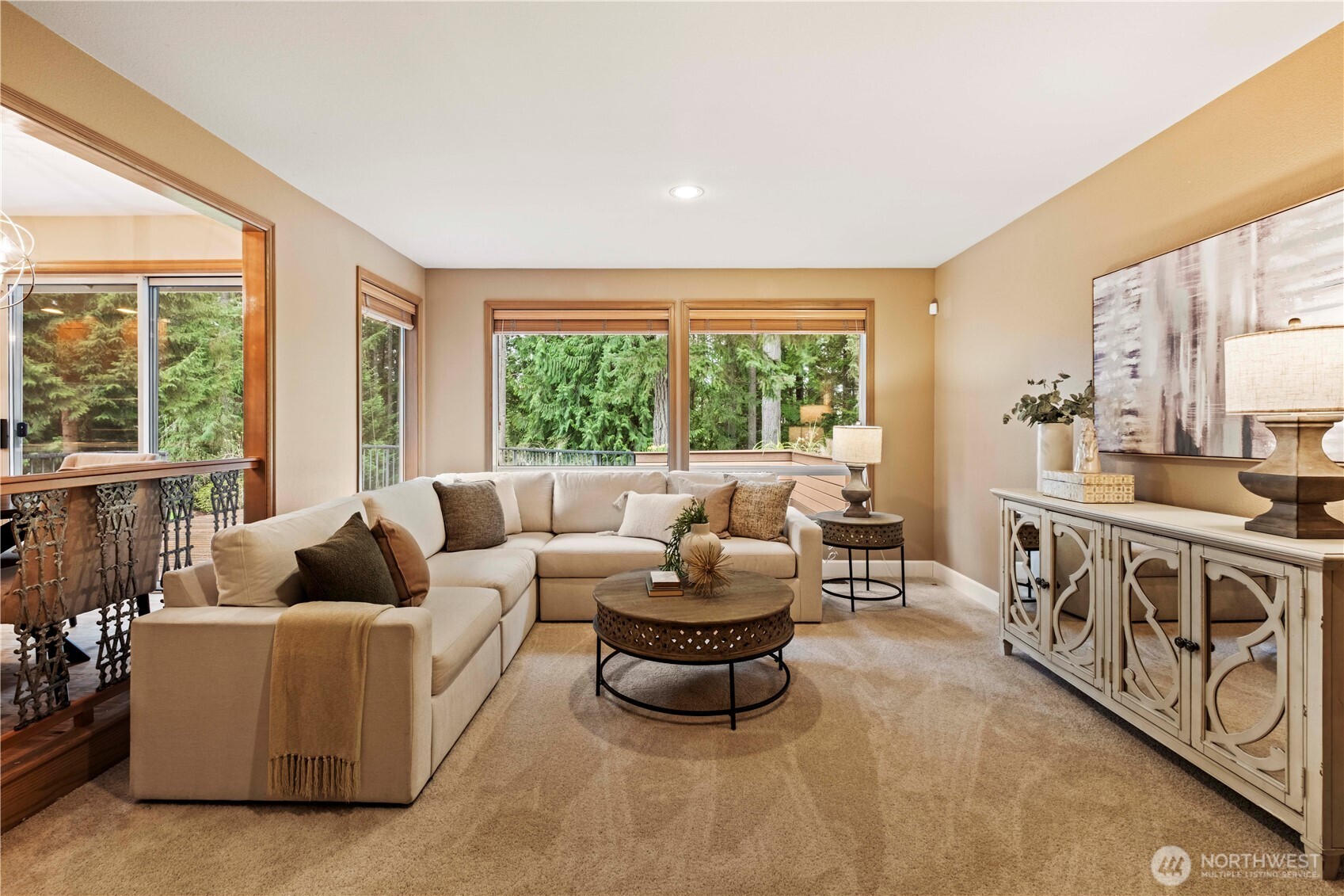 24229 NE 7th Place , Sammamish, WA 98074-3627