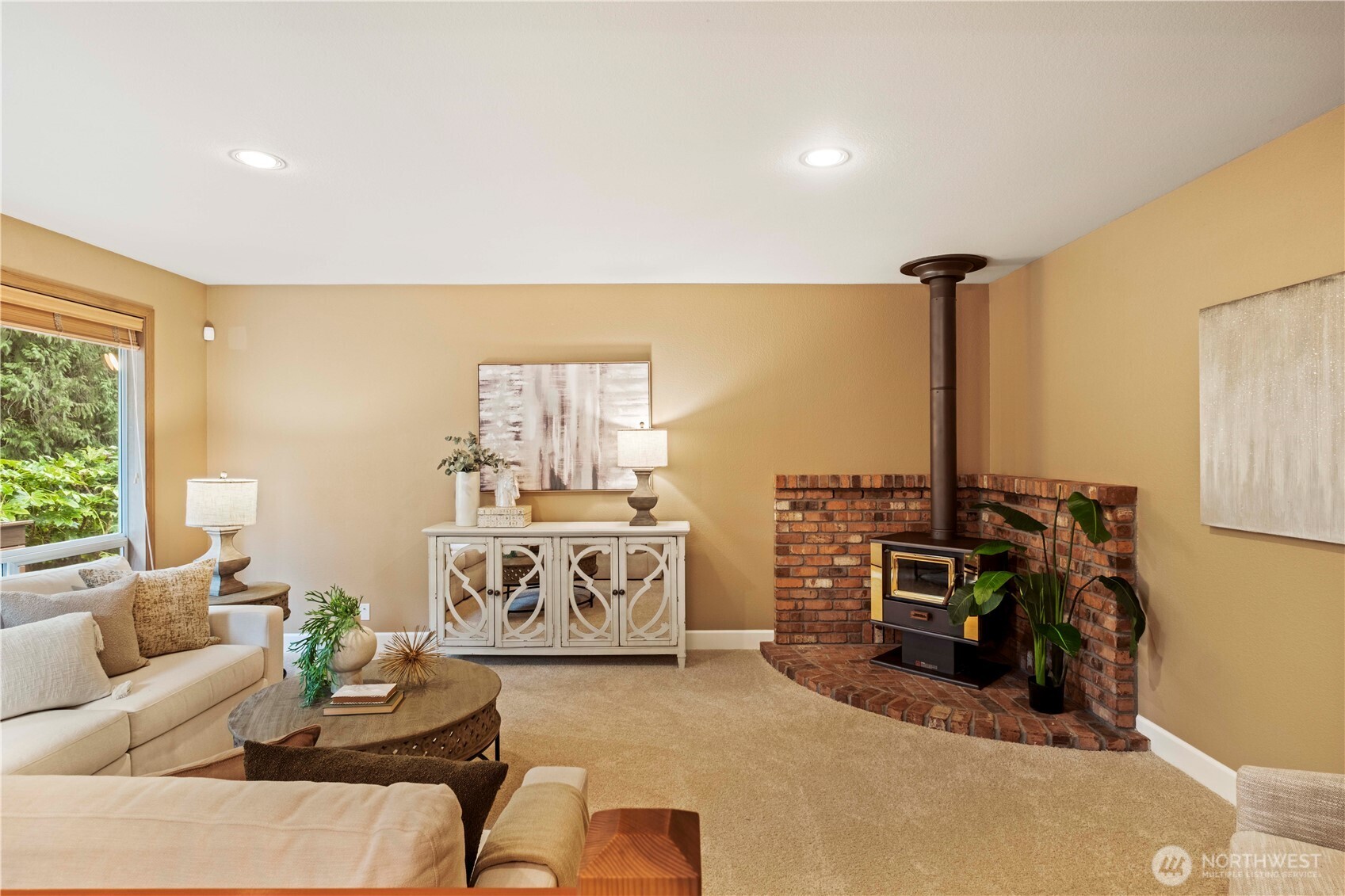 24229 NE 7th Place , Sammamish, WA 98074-3627