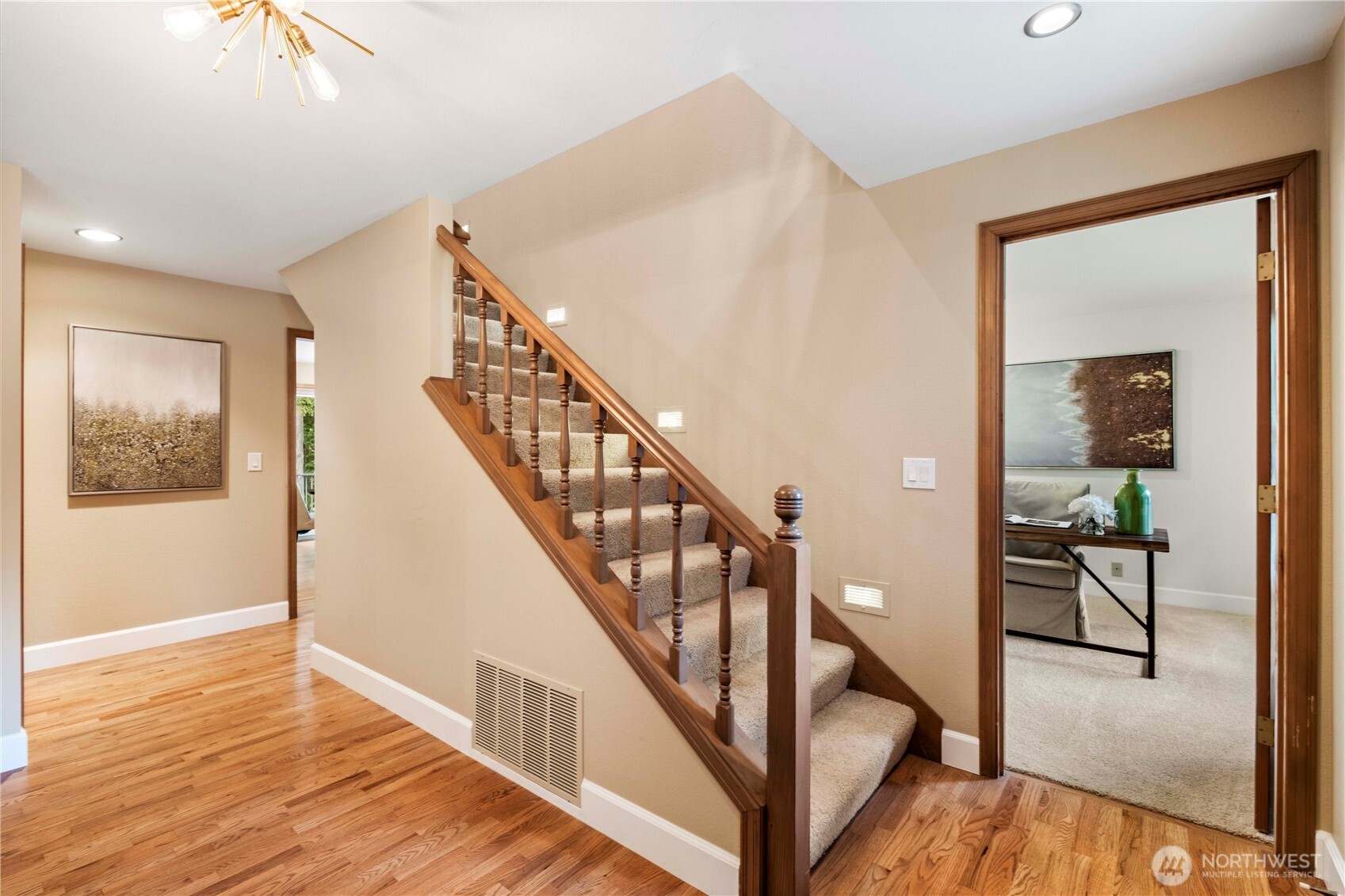 24229 NE 7th Place , Sammamish, WA 98074-3627