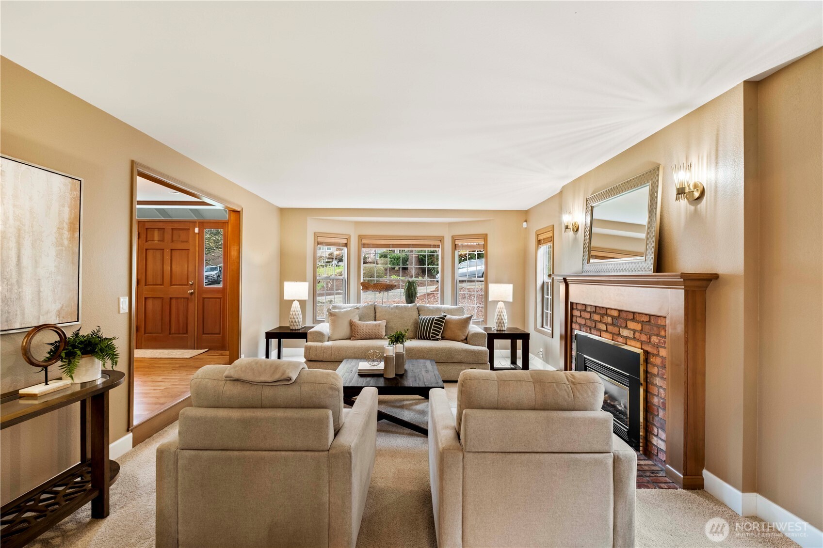 24229 NE 7th Place , Sammamish, WA 98074-3627