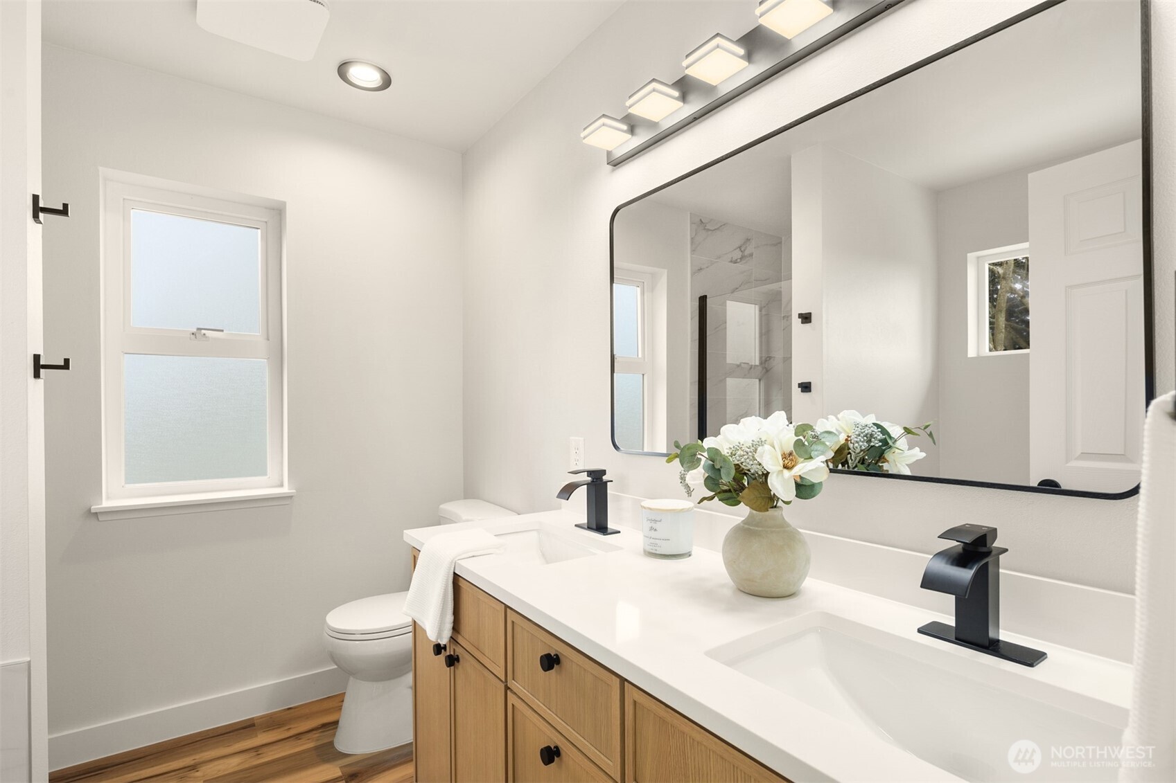 22057 SE 269th Place , Maple Valley, WA 98038