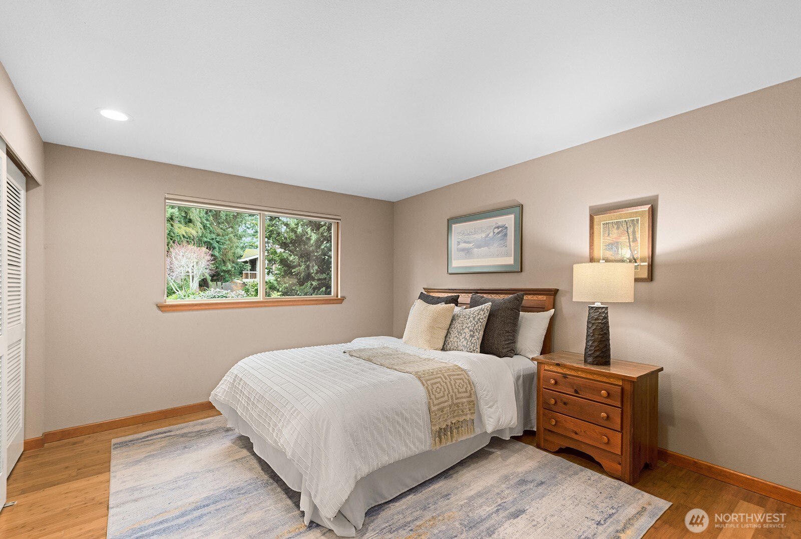 16 Cascade Key , Bellevue, WA 98006