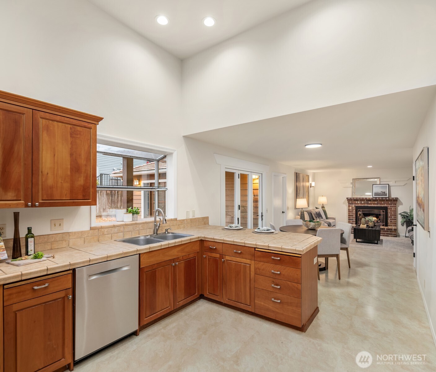 1425 243rd Place SW, Bothell, WA 98021