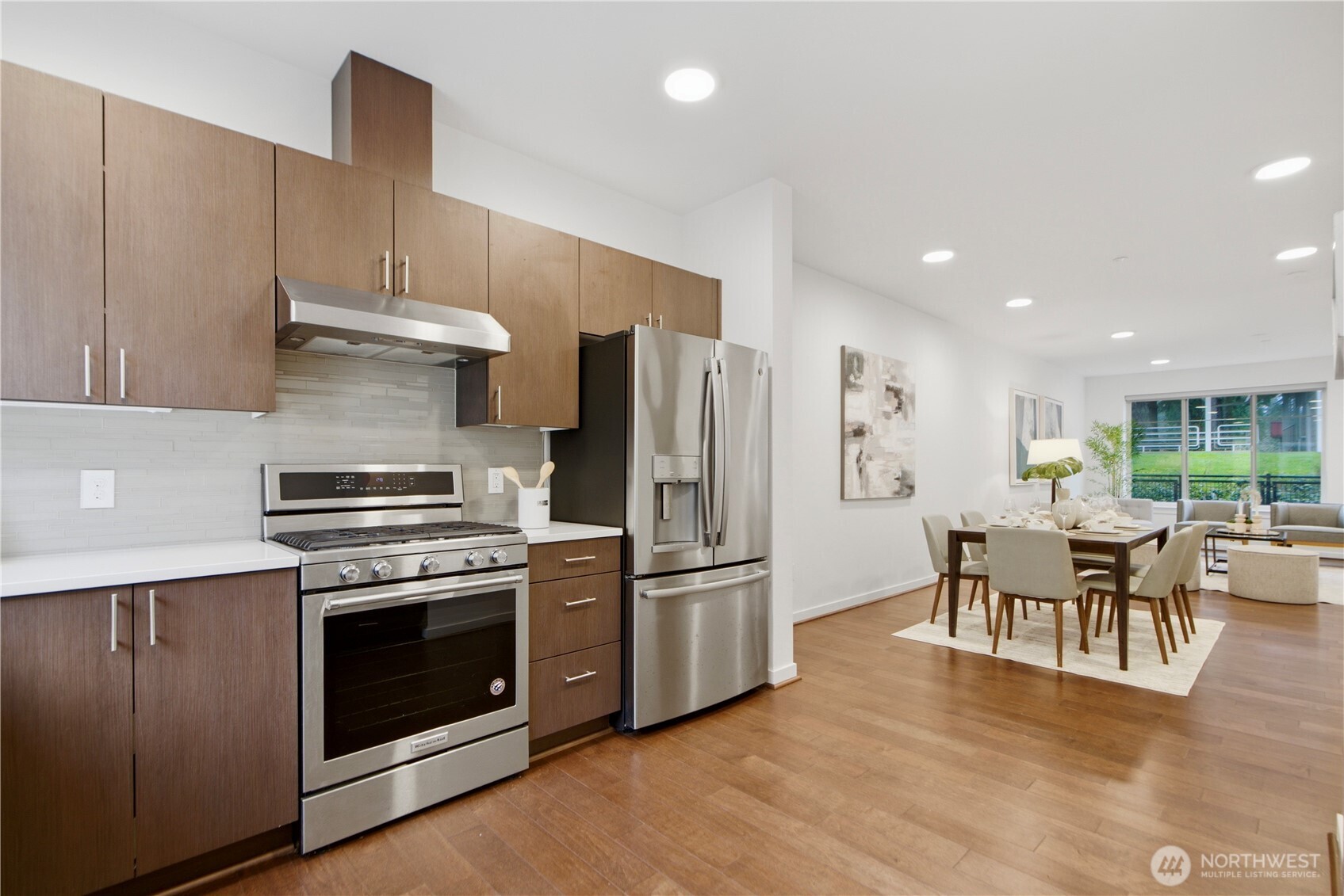 1438 159th Place NE, Bellevue, WA 98008-2782