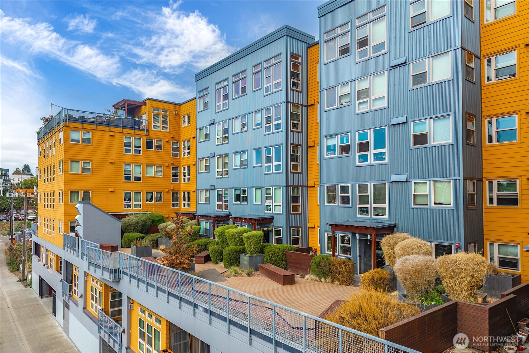 827 Hiawatha Place S #204, Seattle, WA 98144