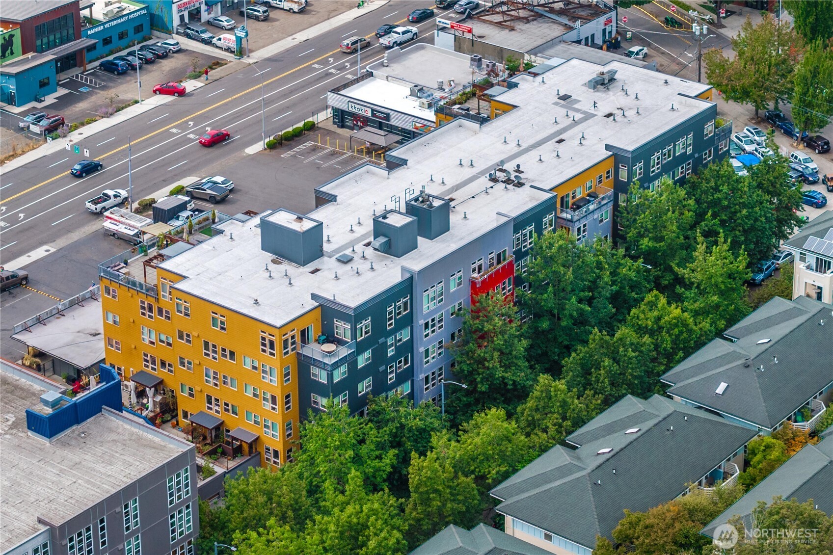 827 Hiawatha Place S #204, Seattle, WA 98144