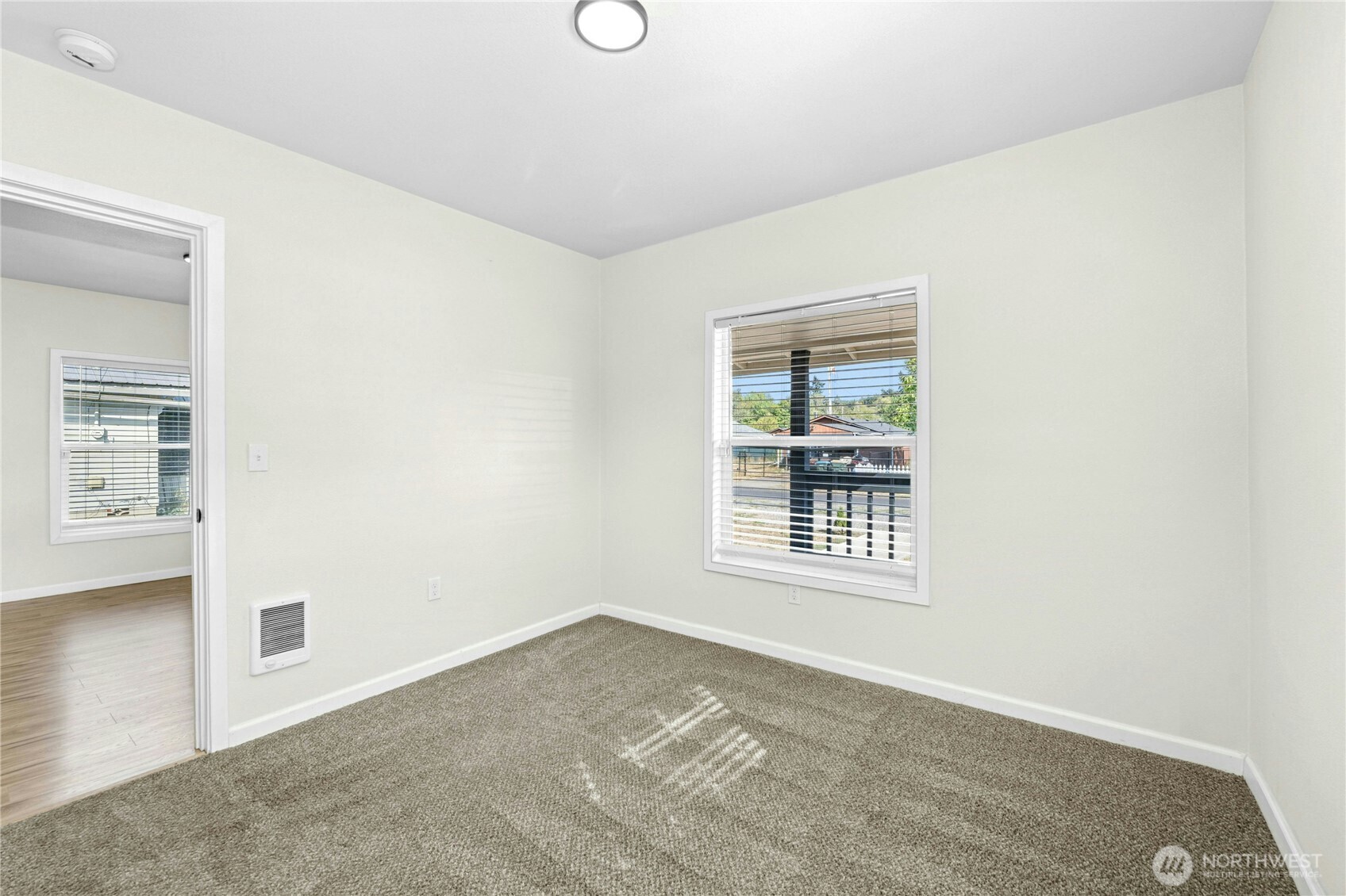 719 S Nenant Street , Bucoda, WA 98530-4514