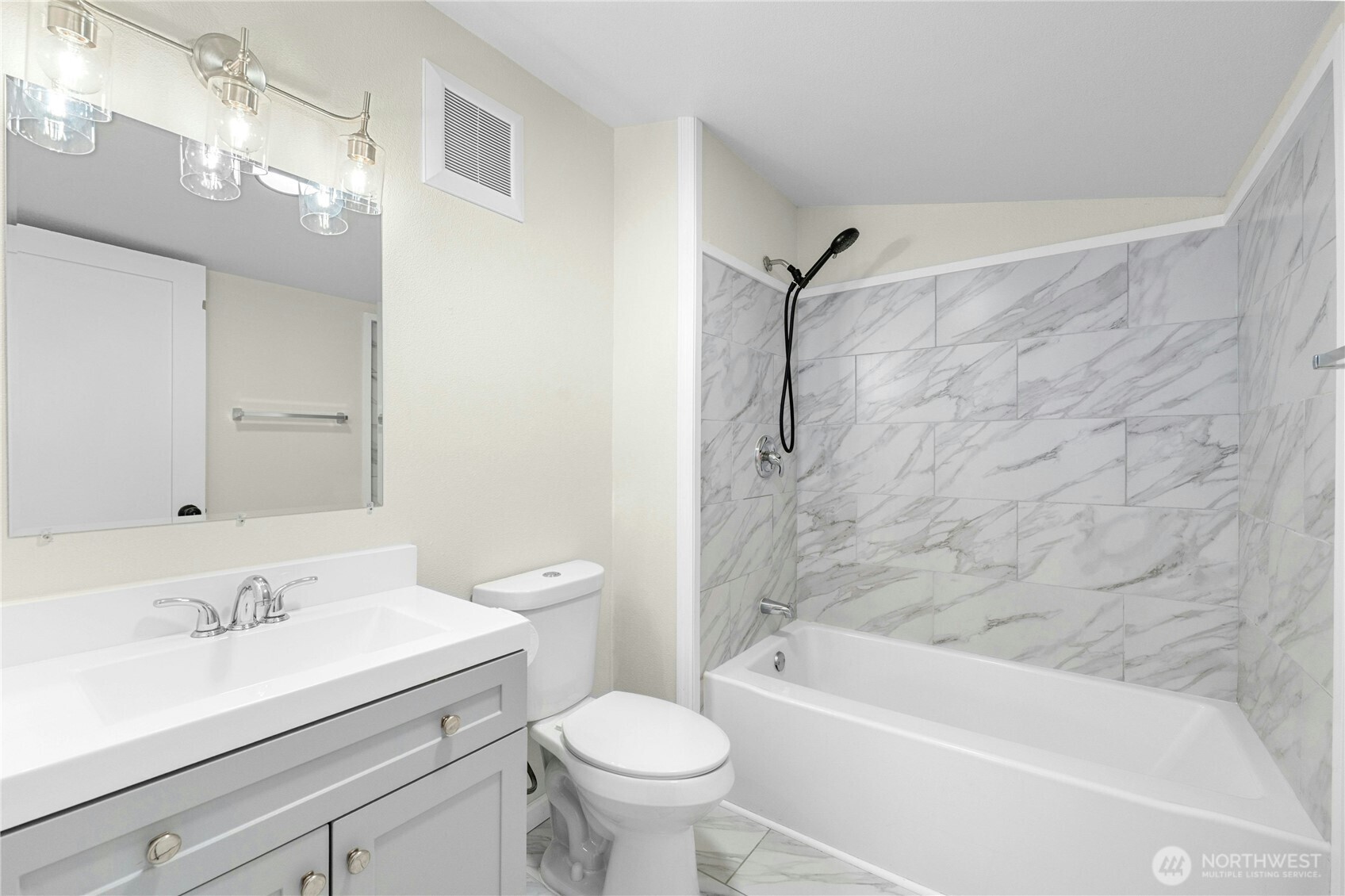 719 S Nenant Street , Bucoda, WA 98530-4514