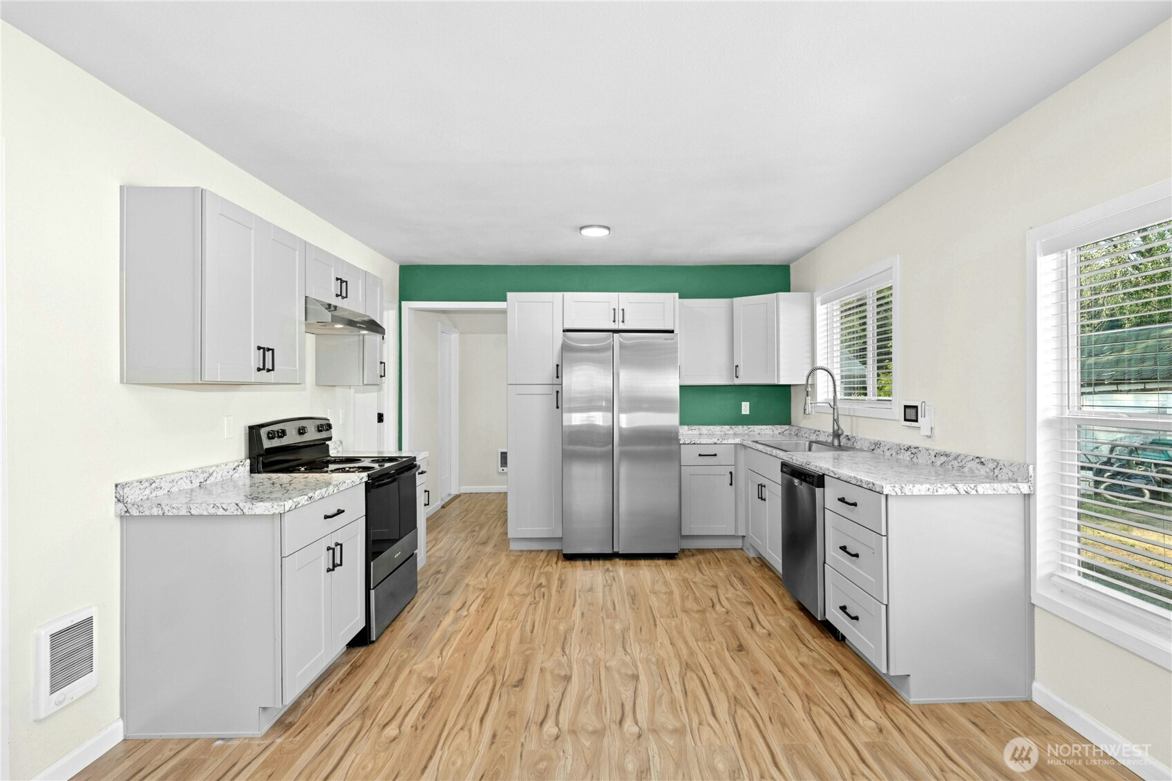 719 S Nenant Street , Bucoda, WA 98530-4514