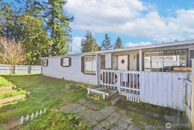 7275 NE Geneva Street , Suquamish, WA 98392 - Photo 1