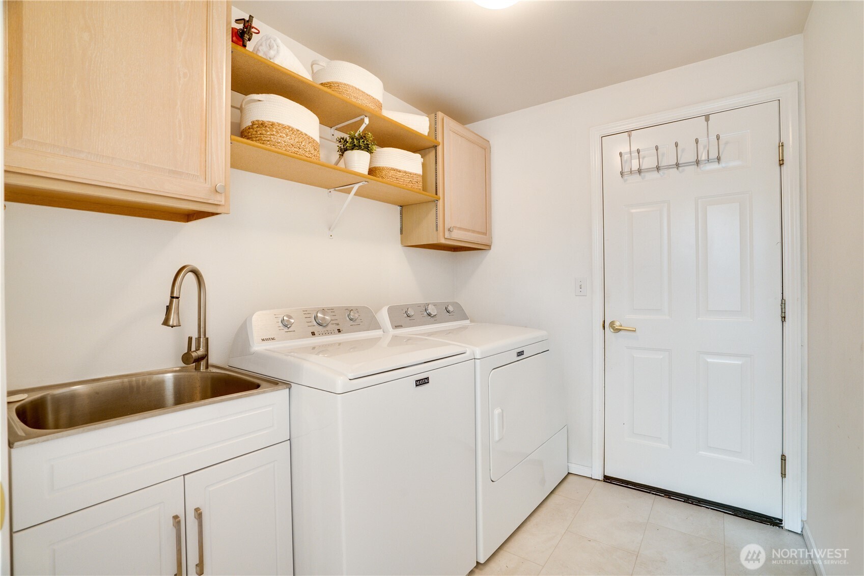 33 Lakewood Oaks Drive SW, Lakewood, WA 98499