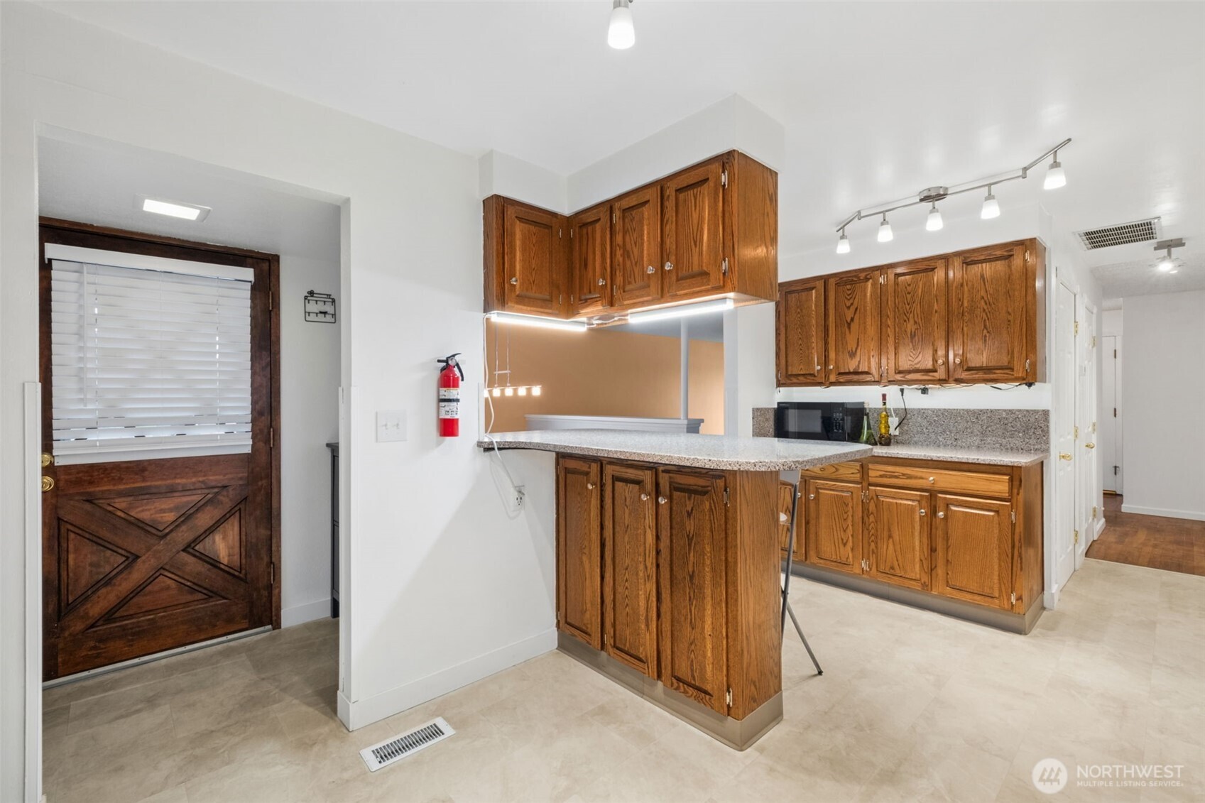 14204 12th Avenue SW, Burien, WA 98166