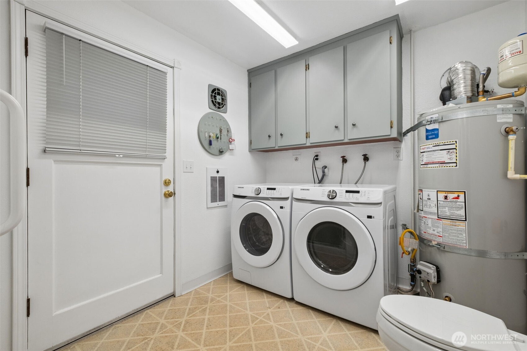 14204 12th Avenue SW, Burien, WA 98166