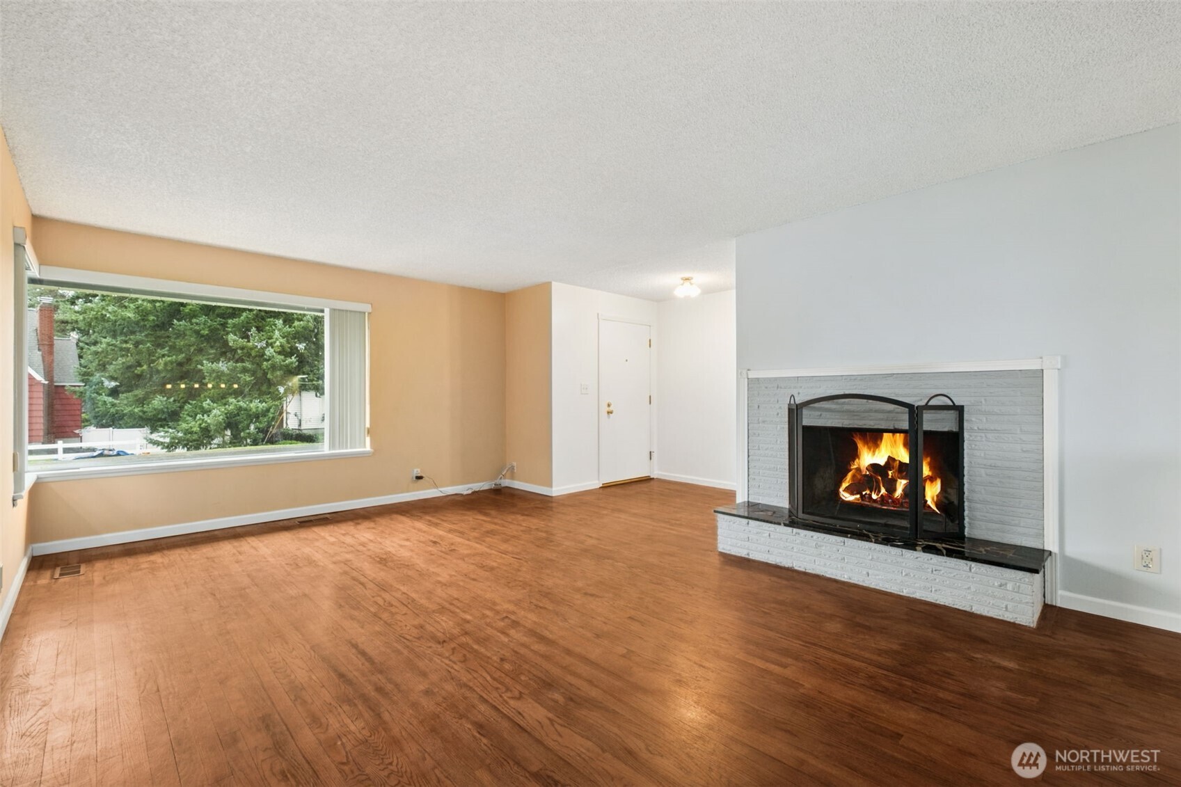 14204 12th Avenue SW, Burien, WA 98166