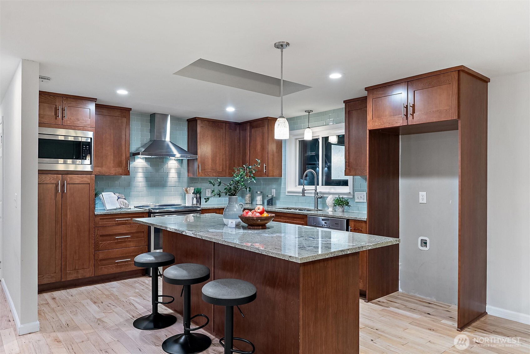 6530 61st Place SE, Snohomish, WA 98290