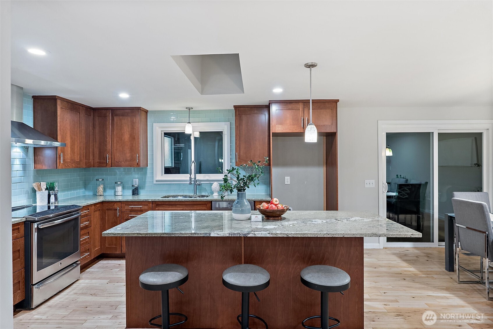 6530 61st Place SE, Snohomish, WA 98290