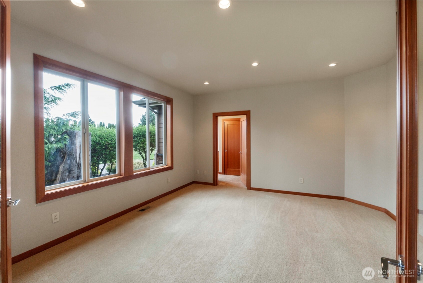 2604 100th Avenue E, Edgewood, WA 98371-0368