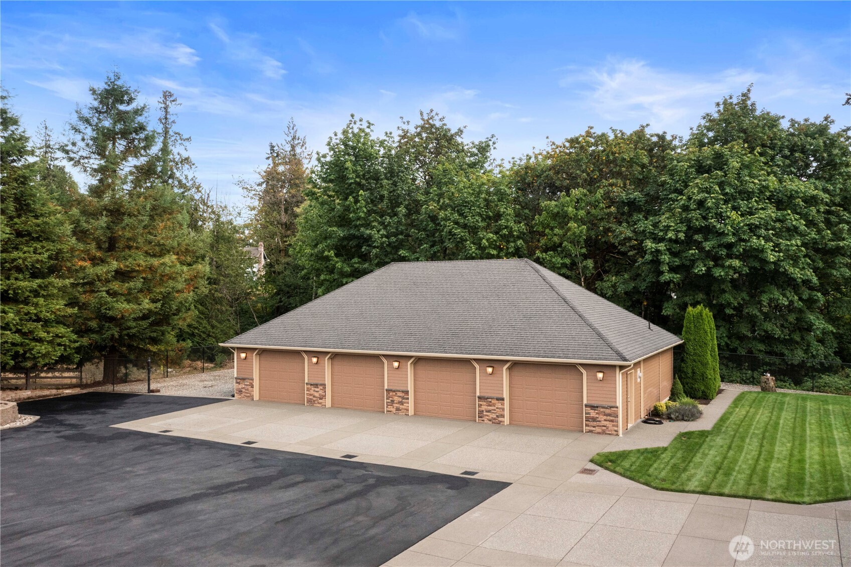 2604 100th Avenue E, Edgewood, WA 98371-0368