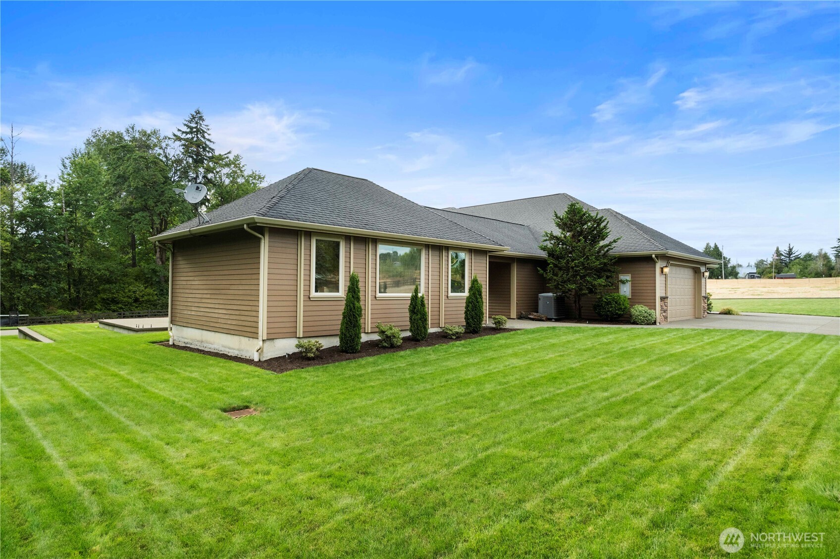 2604 100th Avenue E, Edgewood, WA 98371-0368