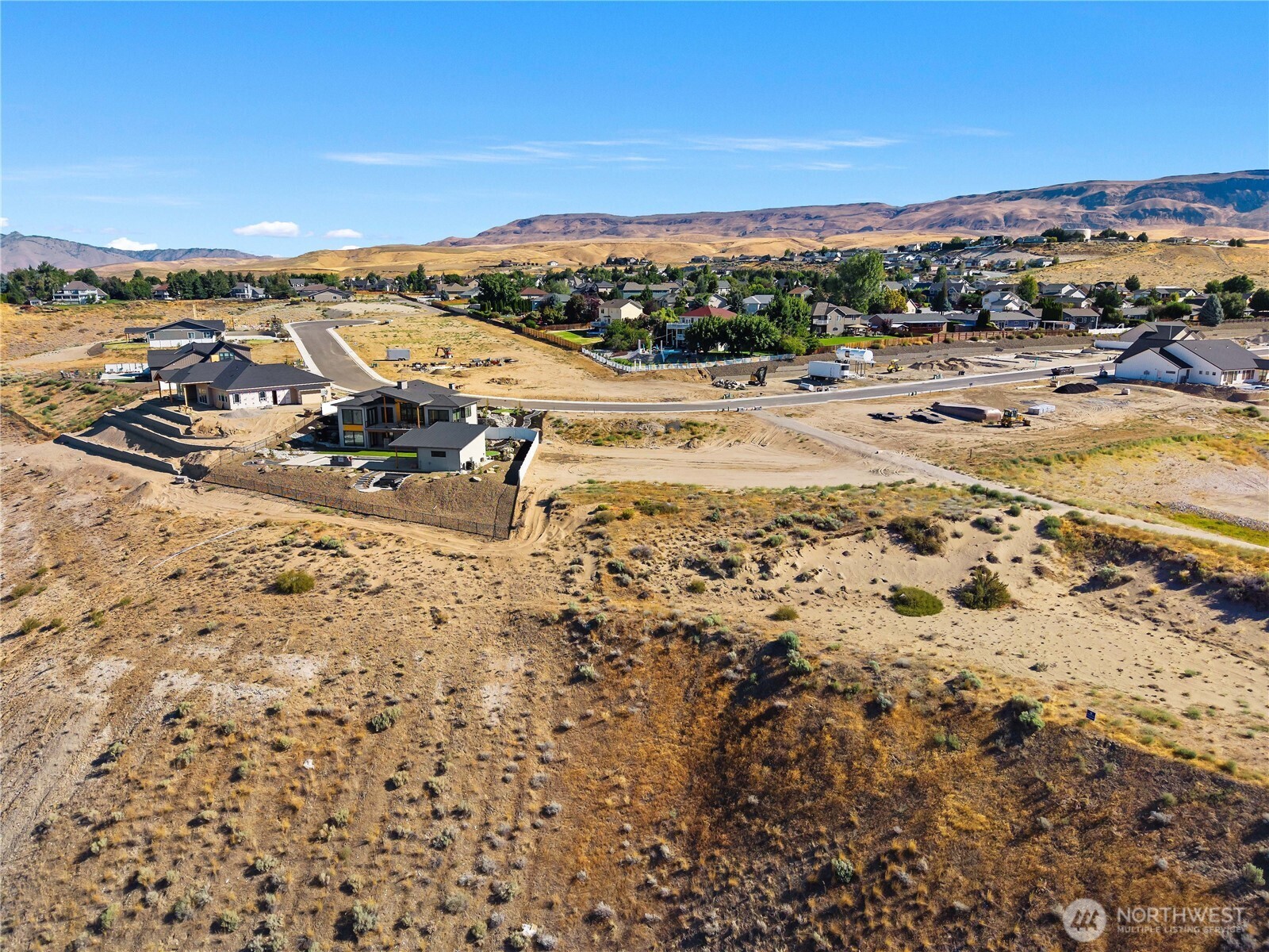 760 NE Tyler Place , East Wenatchee, WA 98802