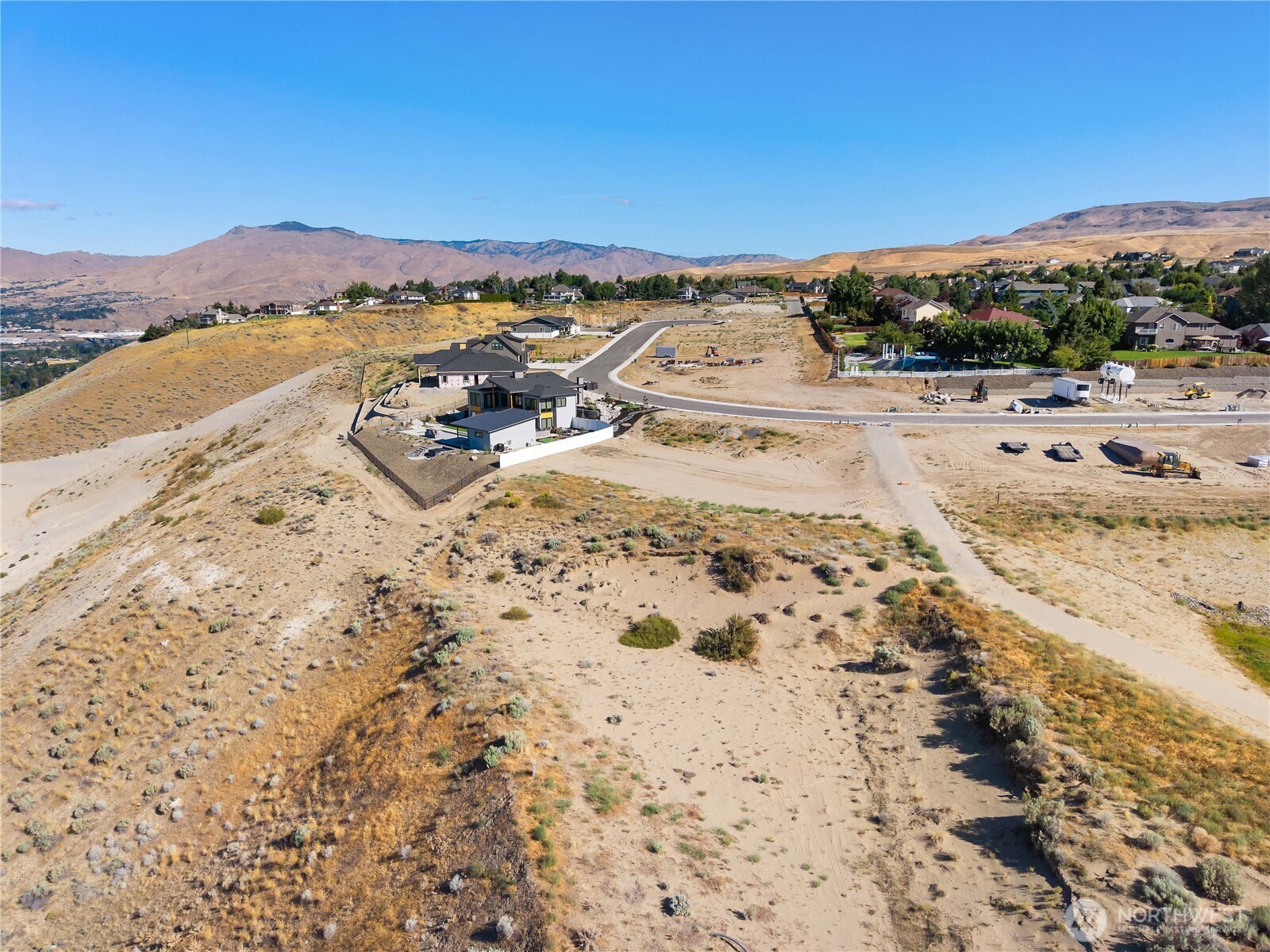 760 NE Tyler Place , East Wenatchee, WA 98802