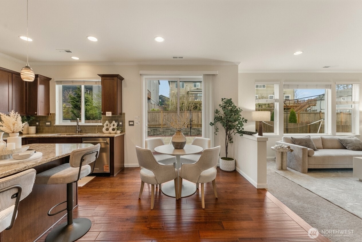 7640 NE 195th Street , Kenmore, WA 98028