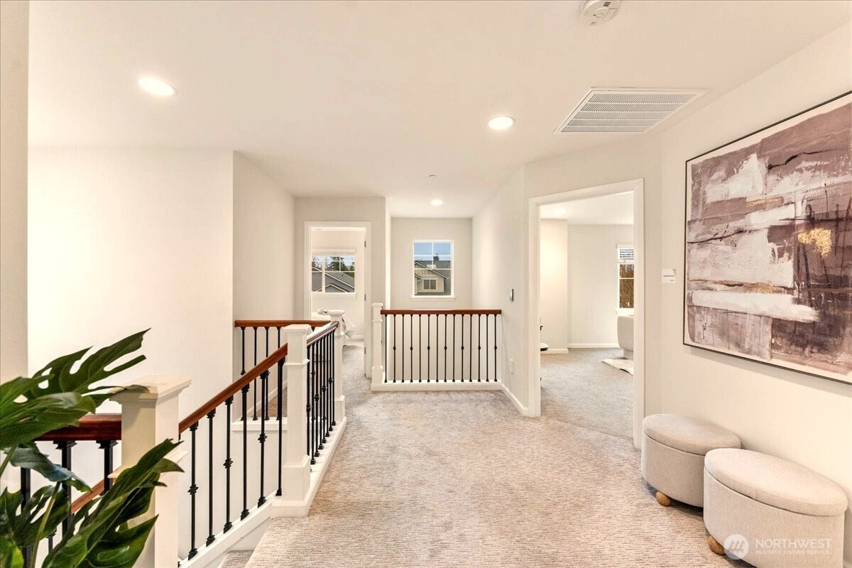 7640 NE 195th Street , Kenmore, WA 98028