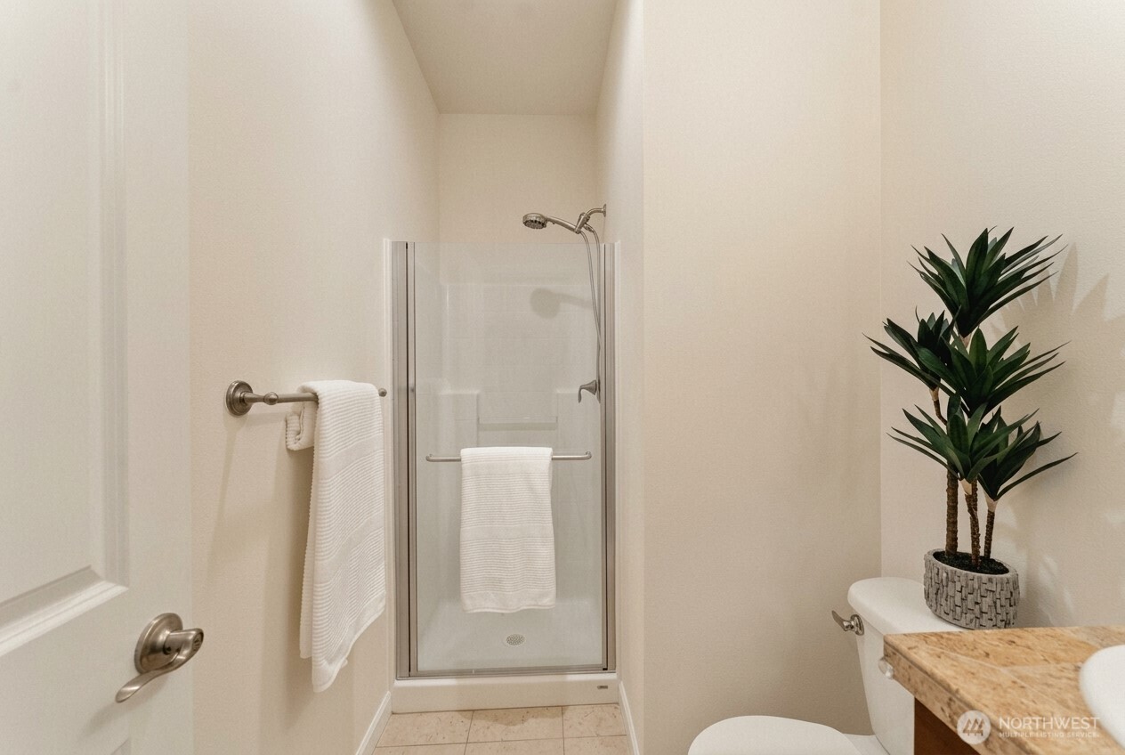 7640 NE 195th Street , Kenmore, WA 98028