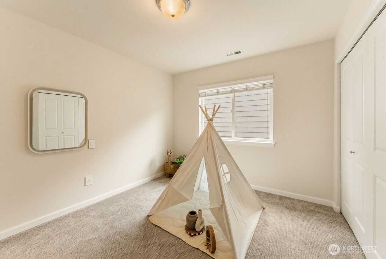 7640 NE 195th Street , Kenmore, WA 98028