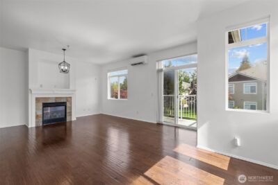 535 241st Lane SE, Sammamish, WA 98074 - Photo 11