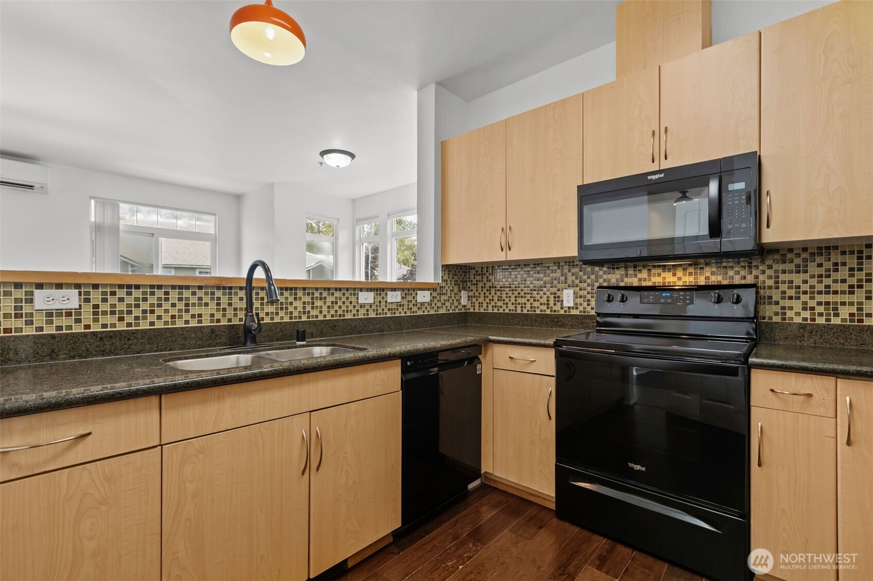 535 241st Lane SE, Sammamish, WA 98074