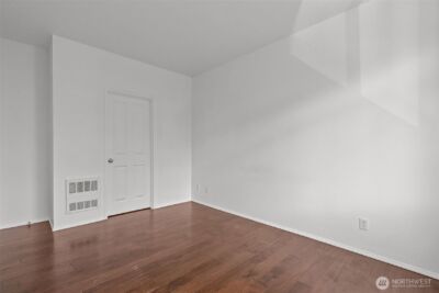 535 241st Lane SE, Sammamish, WA 98074 - Photo 16