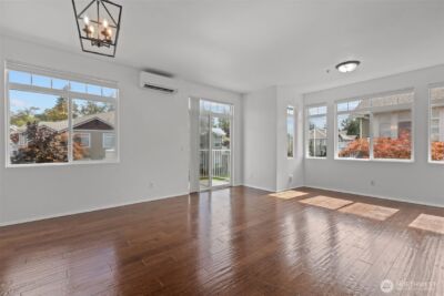 535 241st Lane SE, Sammamish, WA 98074 - Photo 6