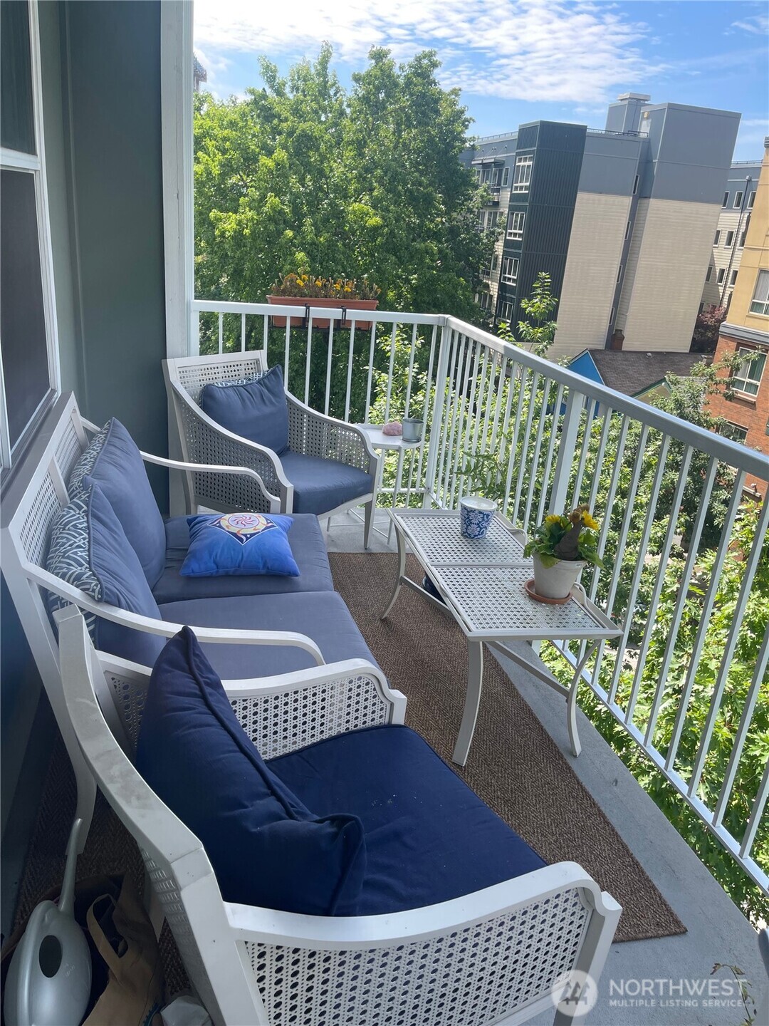 4722 12th Avenue NE #401, Seattle, WA 98105