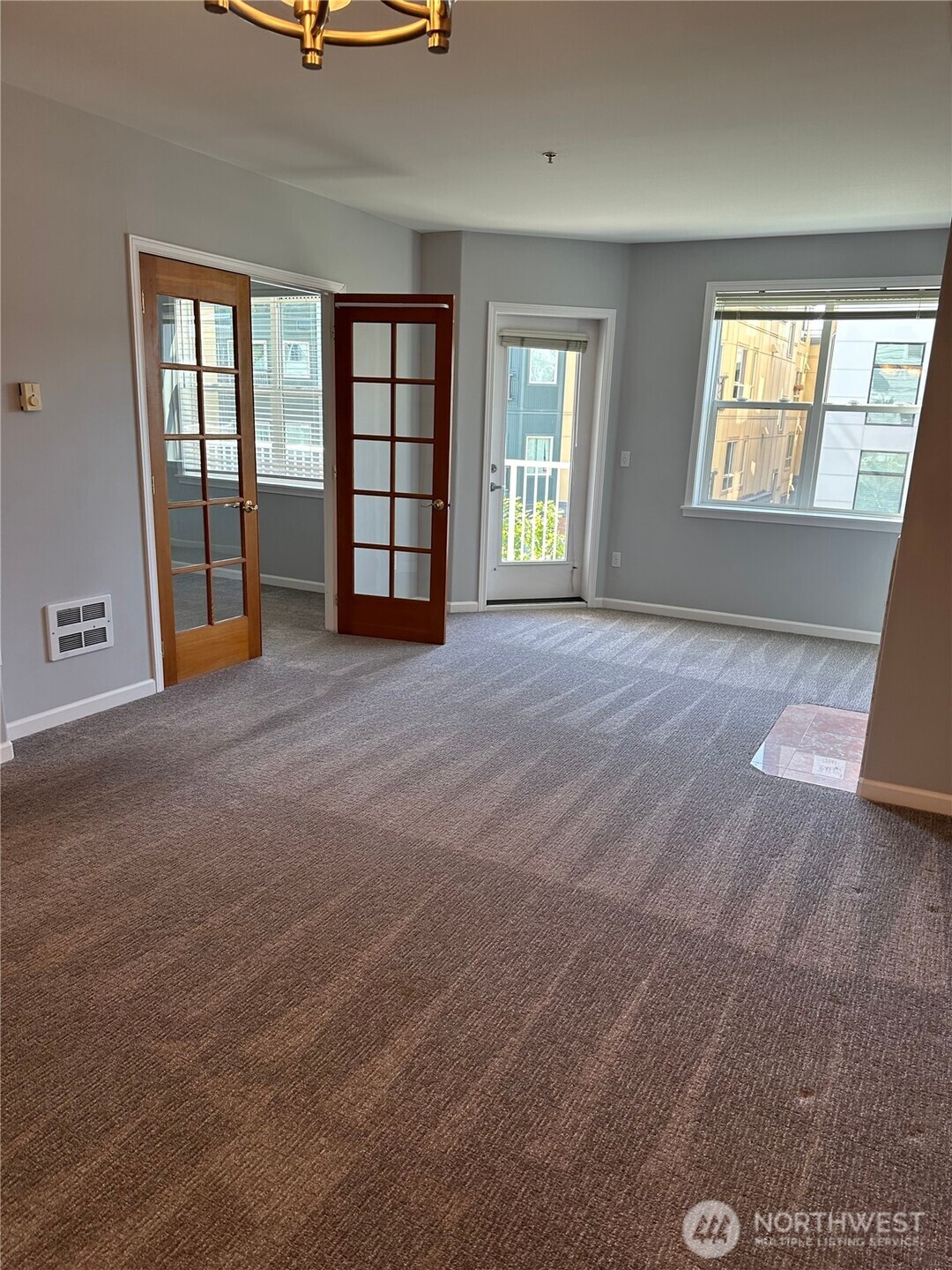 4722 12th Avenue NE #401, Seattle, WA 98105