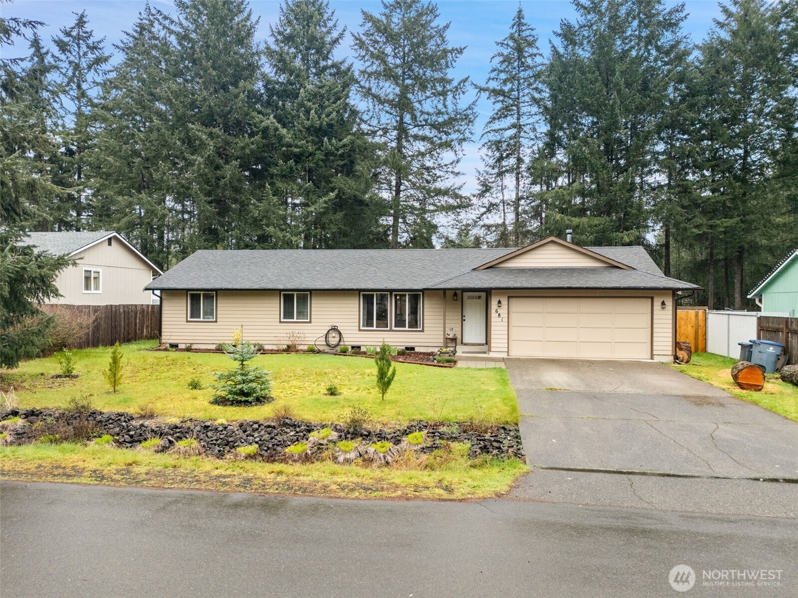 681 E Oak Park Way , Shelton, WA 98584