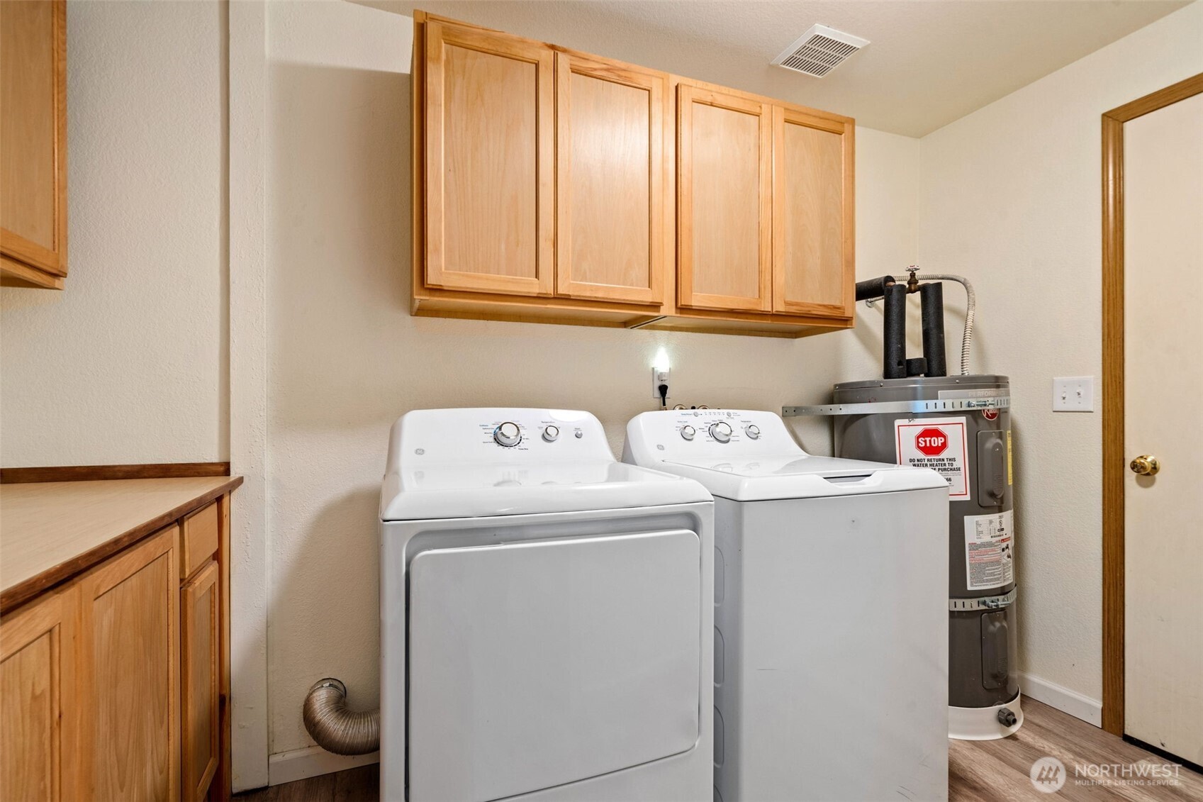 681 E Oak Park Way , Shelton, WA 98584