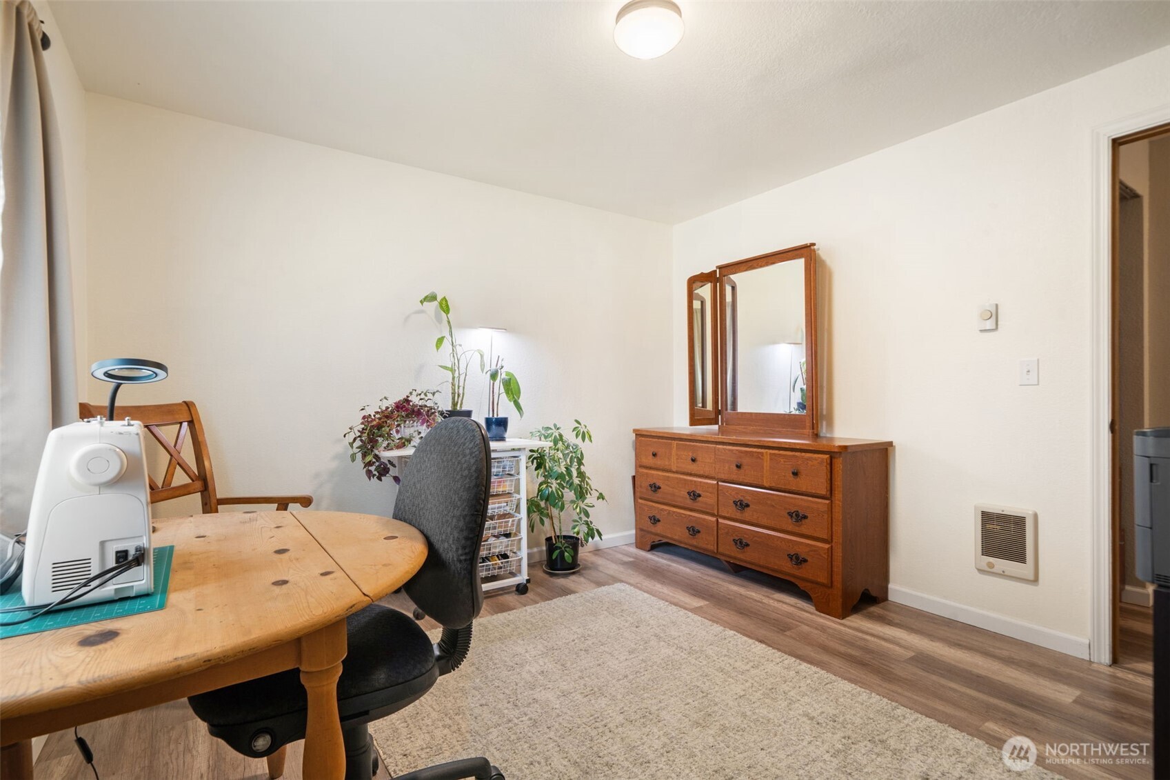 681 E Oak Park Way , Shelton, WA 98584