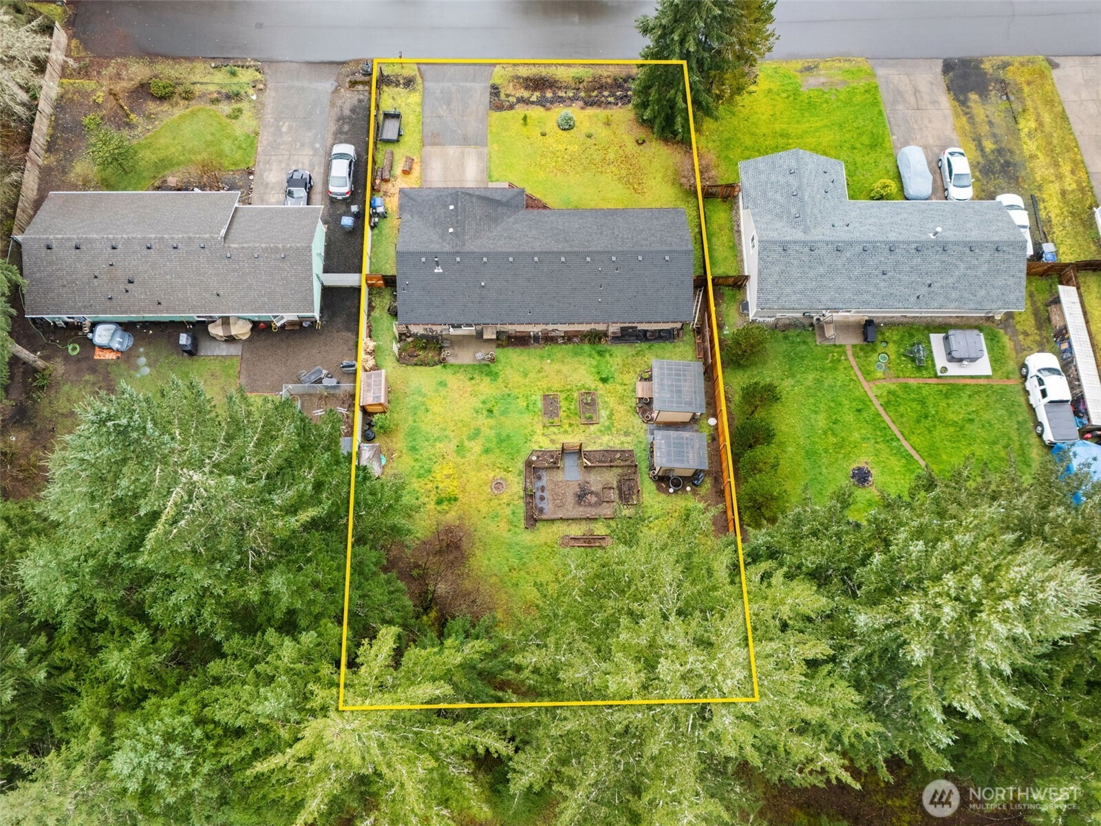 681 E Oak Park Way , Shelton, WA 98584