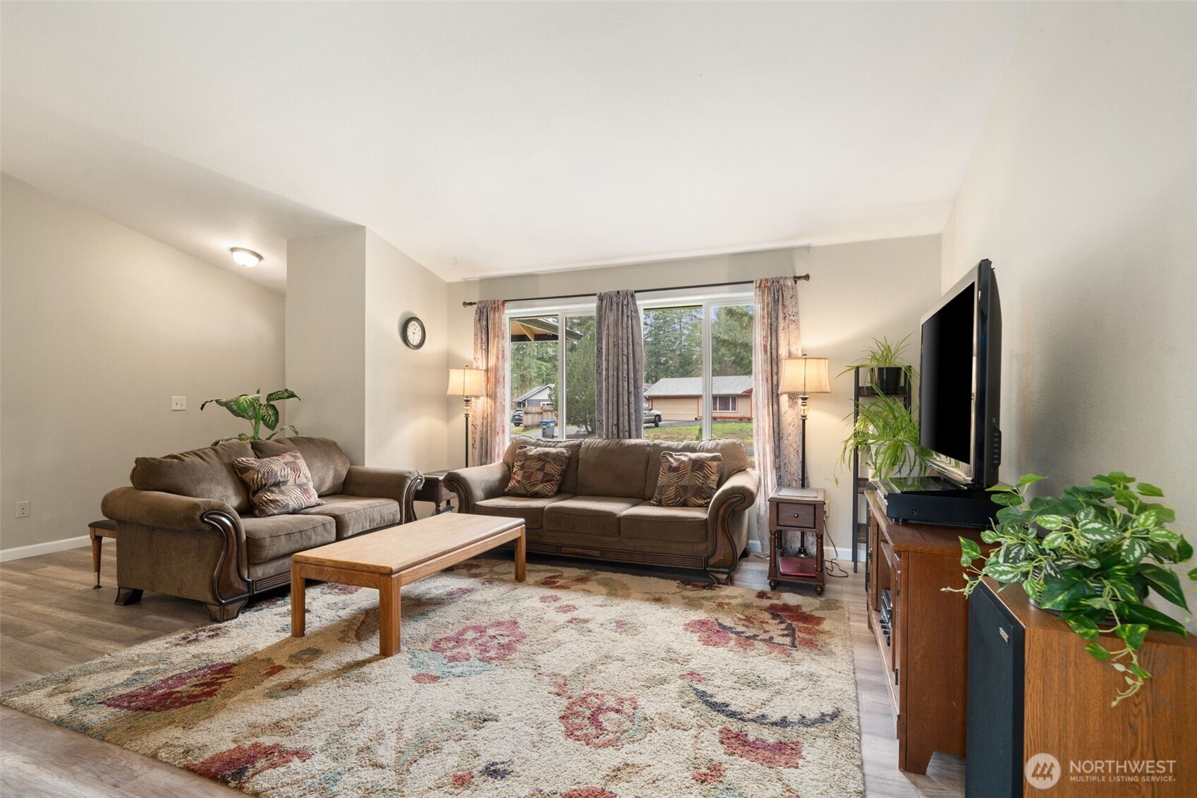 681 E Oak Park Way , Shelton, WA 98584