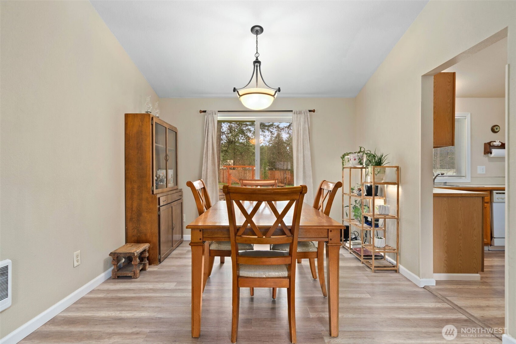 681 E Oak Park Way , Shelton, WA 98584