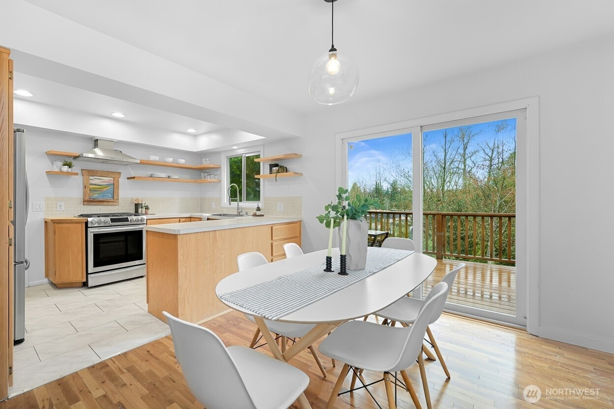 2219 Old Lakeway Drive , Bellingham, WA 98229