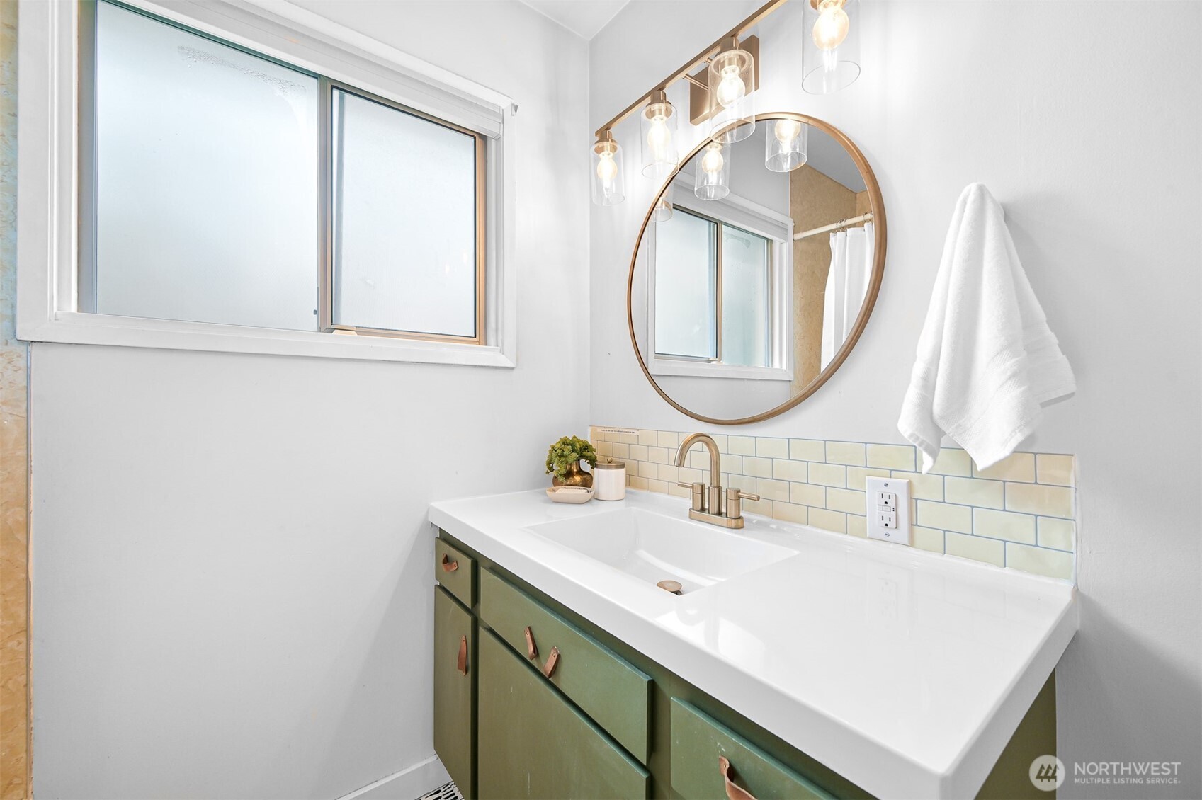 2219 Old Lakeway Drive , Bellingham, WA 98229